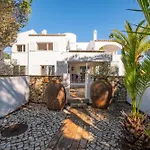 Villa Branca - Dos Salgados Guia (Faro)