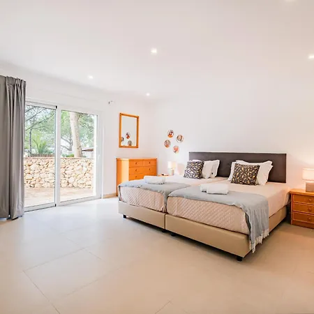 Villa Branca - Dos Salgados Guia (Faro)