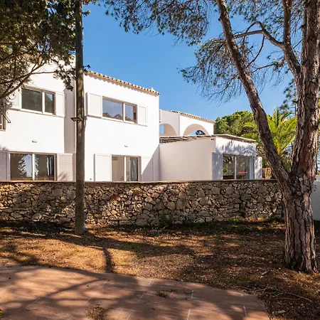 Branca - Dos Salgados Villa Guia (Faro)