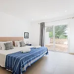 Branca - Dos Salgados Villa