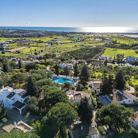 Branca - Dos Salgados Villa *