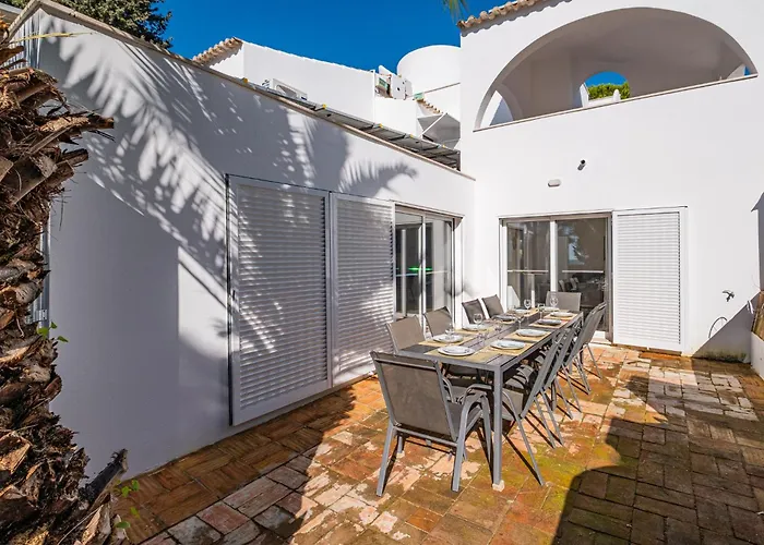 Villa Branca - Dos Salgados Guia (Faro)