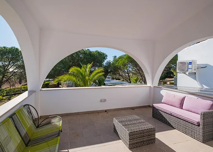 Branca - Dos Salgados Villa